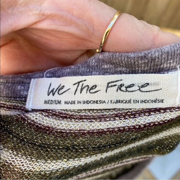 We the free metallic thread striped long sleeve lightweight top size medium - Picture 10 of 10